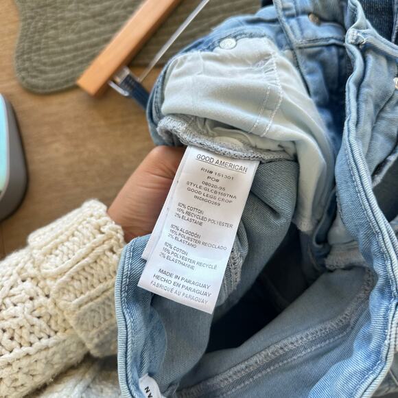 Good American Good Legs Raw Hem Crop Flare Jeans Indigo 6/28 - Picture 7 of 7